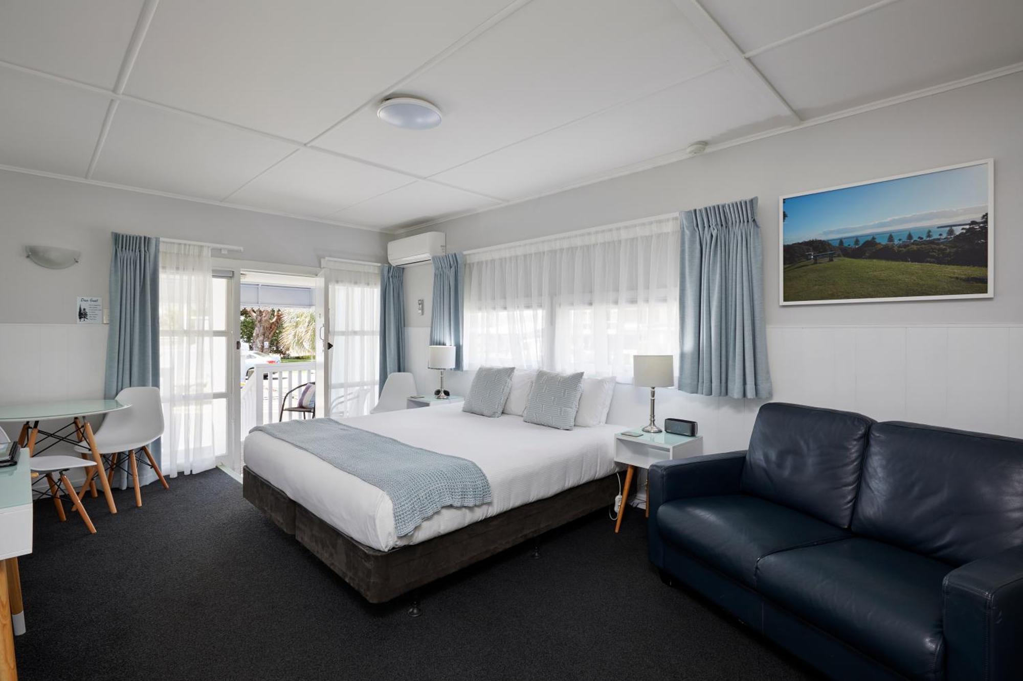 טאורנגה Harbour View Motel And Waterfront Apartments מראה חיצוני תמונה