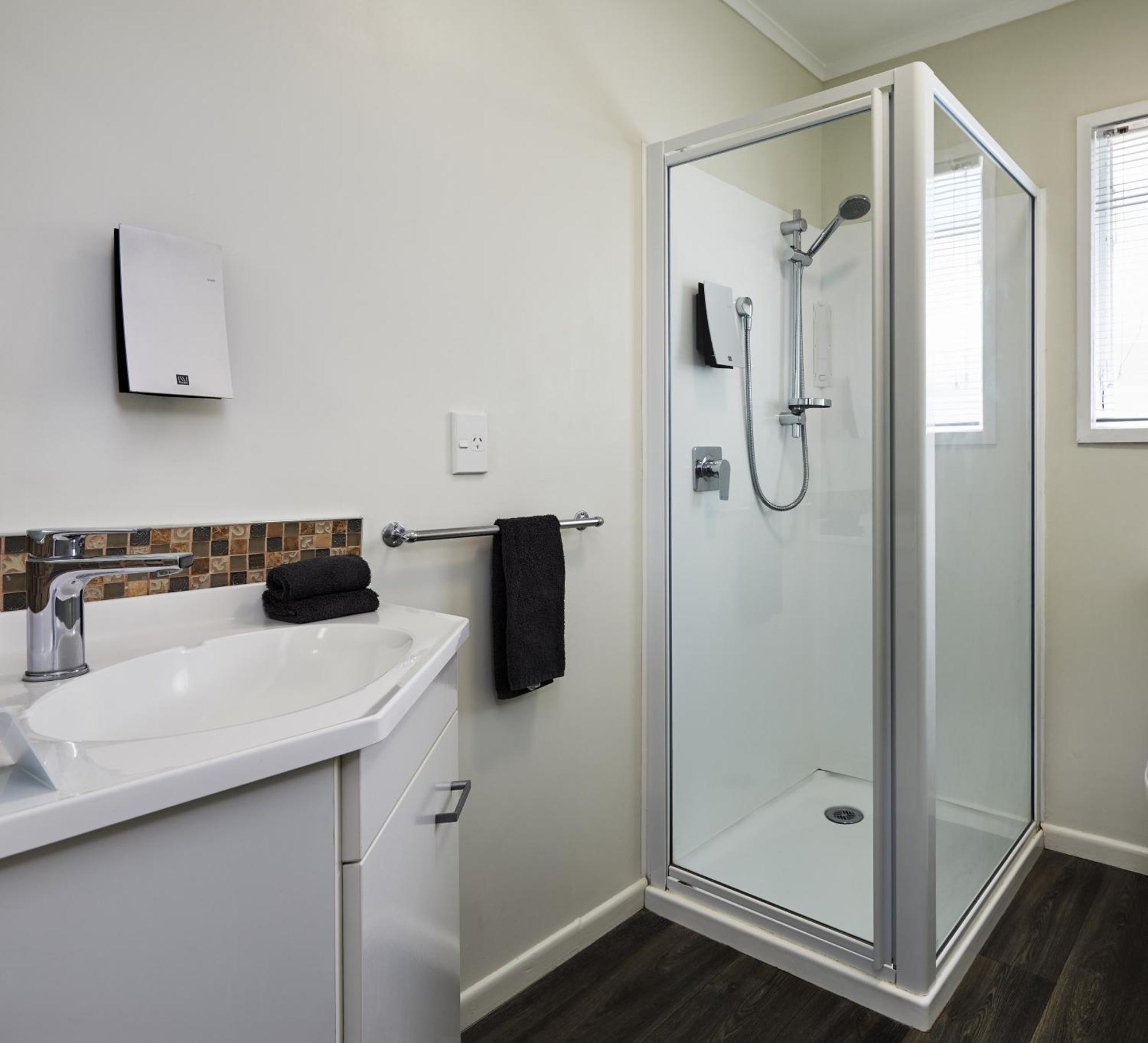 טאורנגה Harbour View Motel And Waterfront Apartments מראה חיצוני תמונה