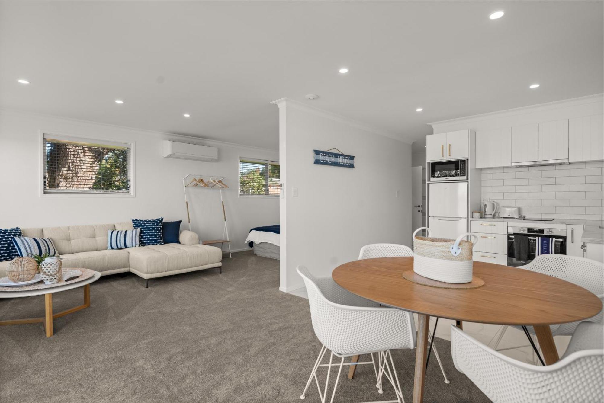 טאורנגה Harbour View Motel And Waterfront Apartments מראה חיצוני תמונה