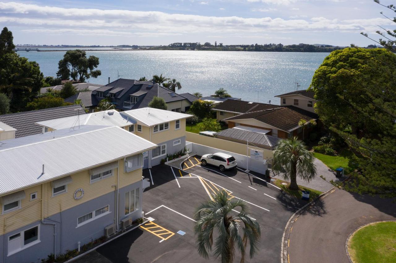 טאורנגה Harbour View Motel And Waterfront Apartments מראה חיצוני תמונה